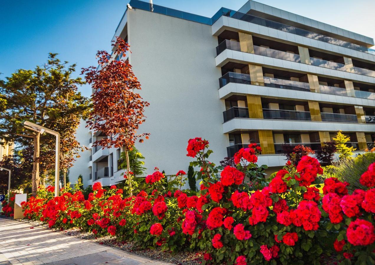 Novum By The Sea Aparthotel Olimp Exteriör bild